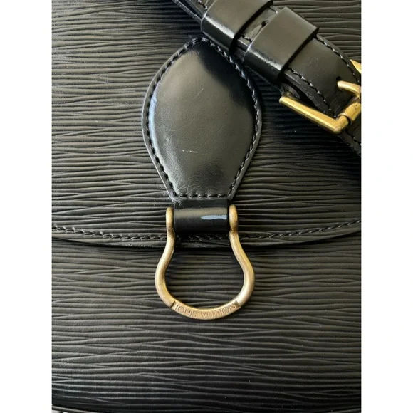 Louis Vuitton Epi St. Cloud GM Crossbody 🖤☁️ - Picture 4 of 15